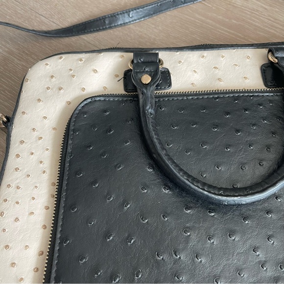 ALDO Ostrich Faux Leather Laptop Messenger Bag - Picture 10 of 11